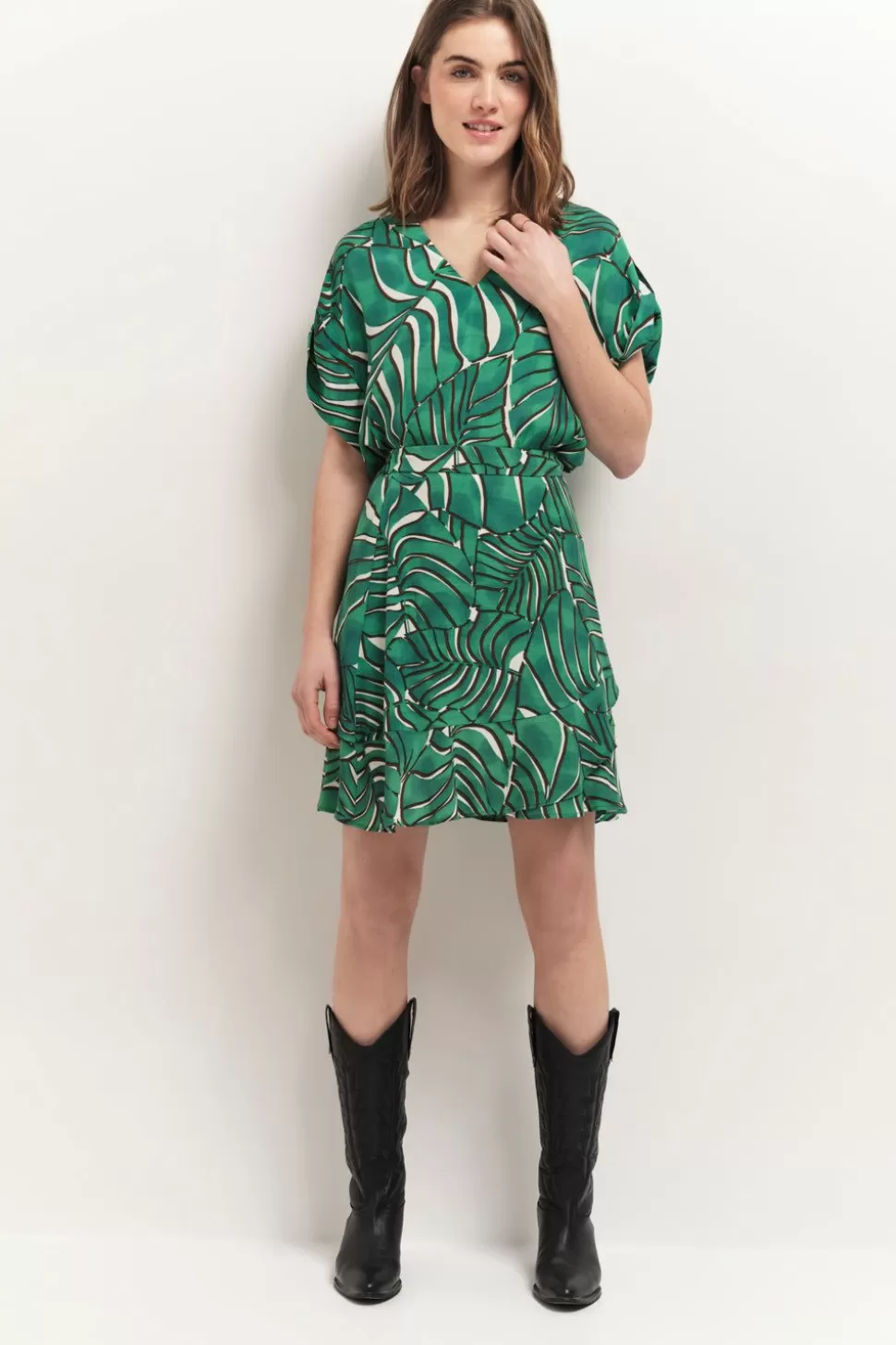 Women One Step Tops & Blouses-Caiden - Top Green Grass With Arty Palms Print