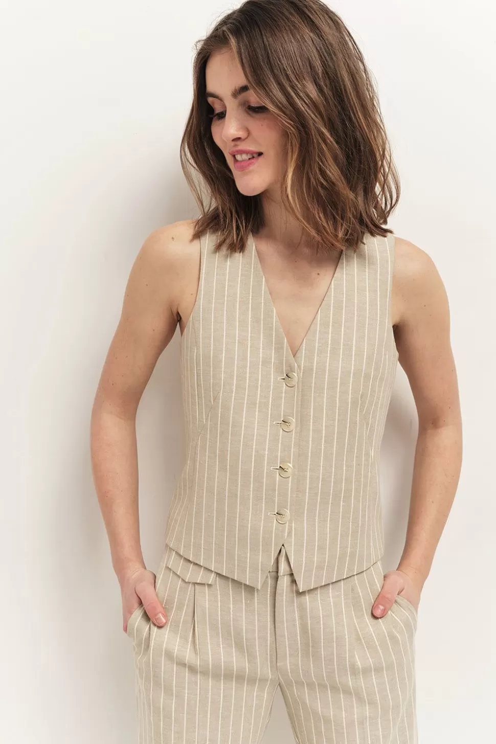 Women One Step Sweaters, Vests & Sweatshirts-Gaspard - Sand Suit Vest With Striped Pattern